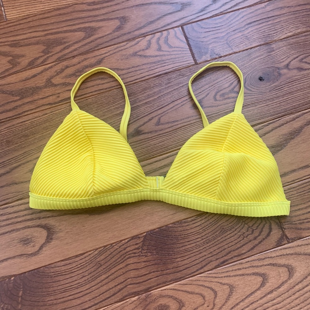 Hollister ribbed triangle and Bikini top